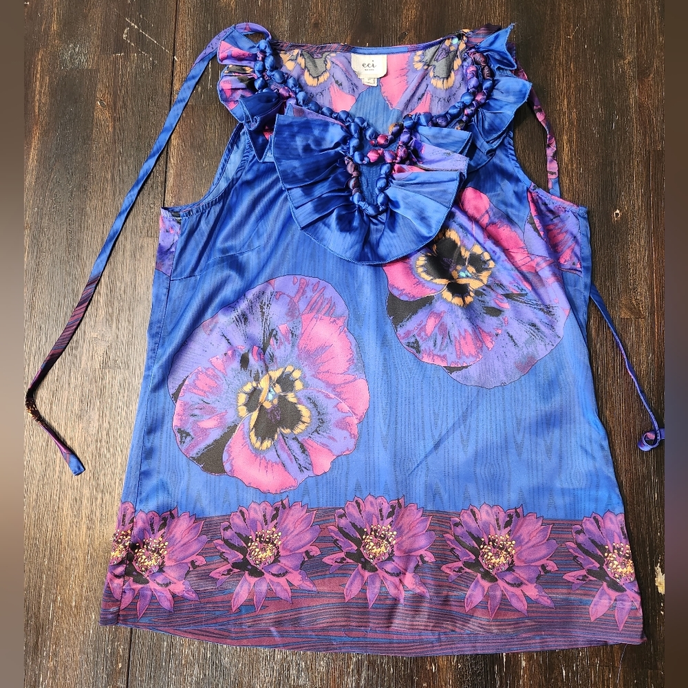 🤑2/$10 ECI Embellished Blouse